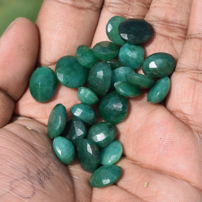 GEMHUB Loose Green Emerald Stones Approx 60.00 Carat / 12 Pcs Natural Oval Cut Colombian Loose Green Emerald Gemstones For Jewelry Making - Image 5